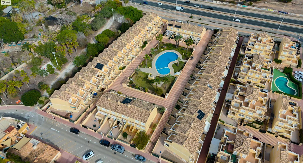ShowFeedImage House – Bungalow in Torrevieja
