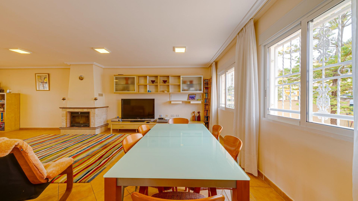 ShowFeedImage House – Bungalow in Torrevieja