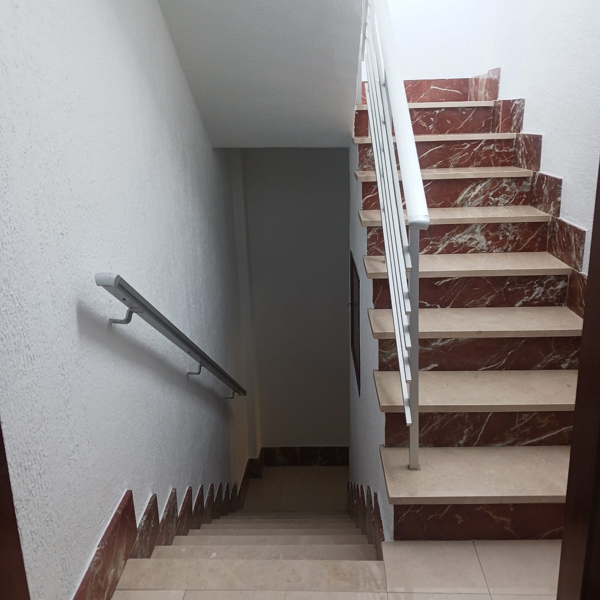 o_1jfb07u2u10vm1u3316mt1iml13cd4k Townhouse in San Pedro del Pinatar