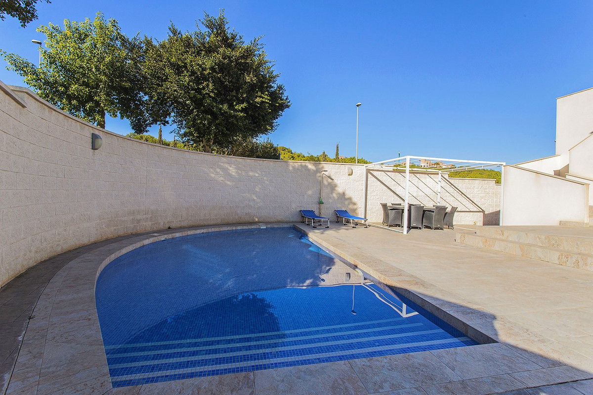 ShowFeedImage House – Detached Villa in San Miguel de Salinas