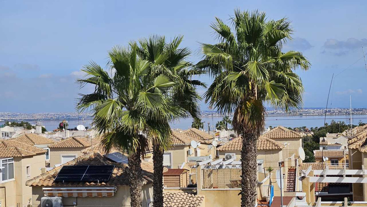 Apartment – Top Floor Apartment in Orihuela