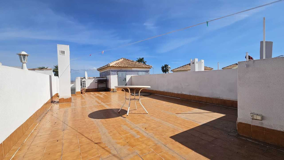 Apartment – Top Floor Apartment in Orihuela