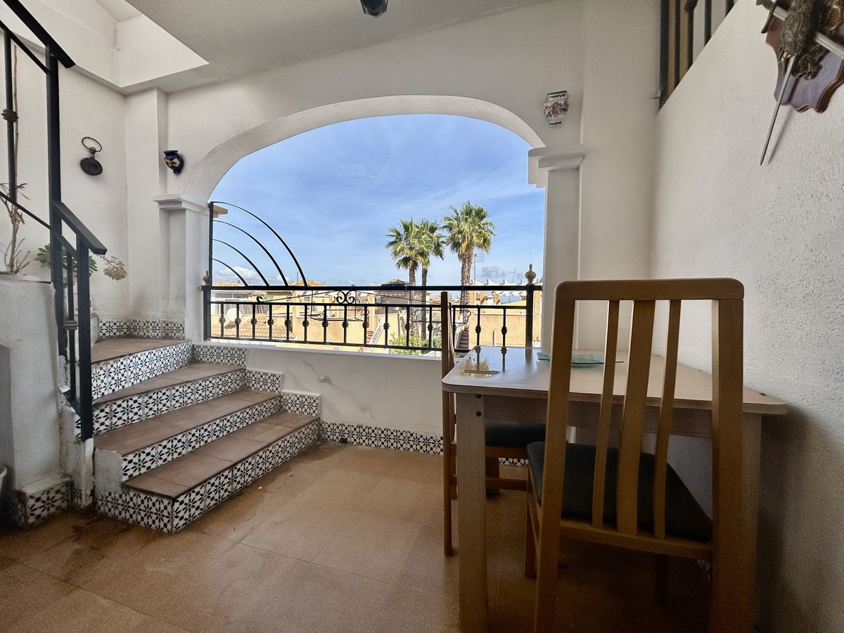 Apartment – Top Floor Apartment in Orihuela