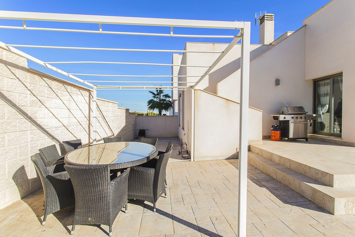 ShowFeedImage House – Detached Villa in San Miguel de Salinas