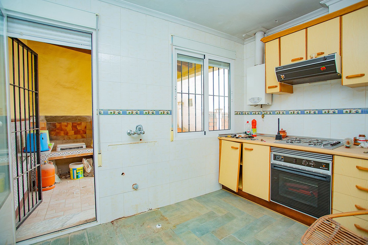 ShowFeedImage Apartment – Middle Floor Apartment in Torrevieja