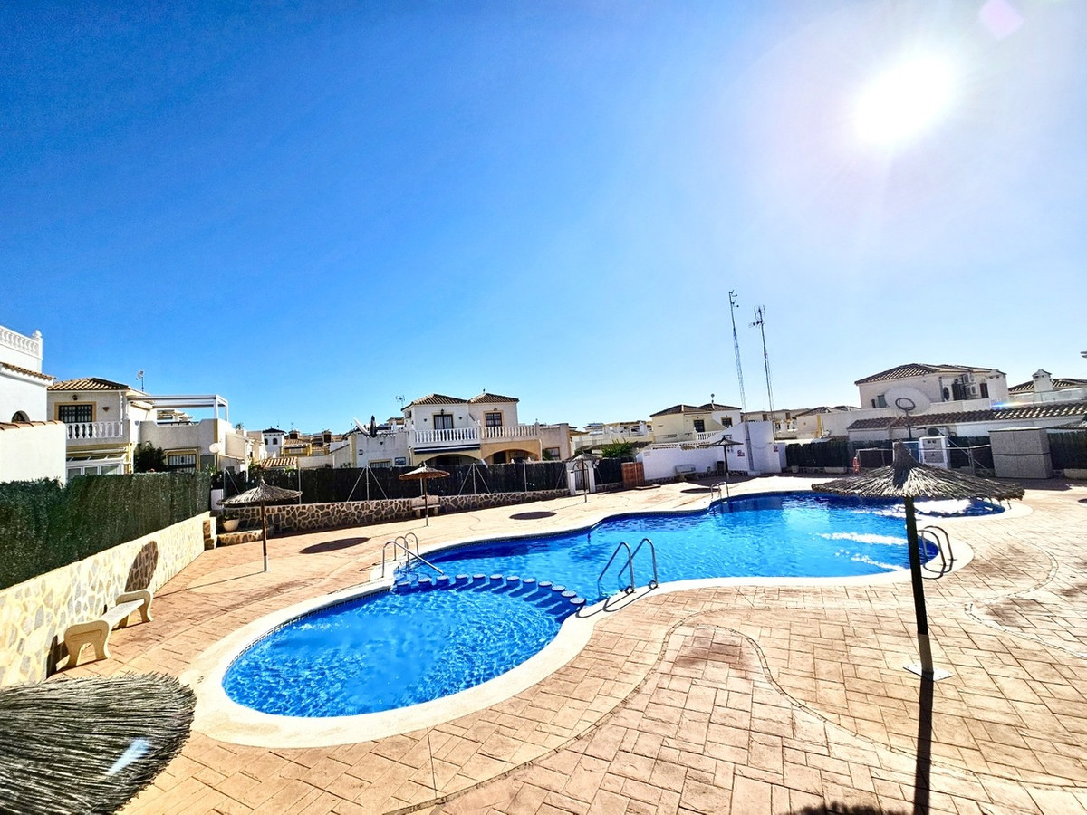 ShowFeedImage House – Townhouse in Orihuela