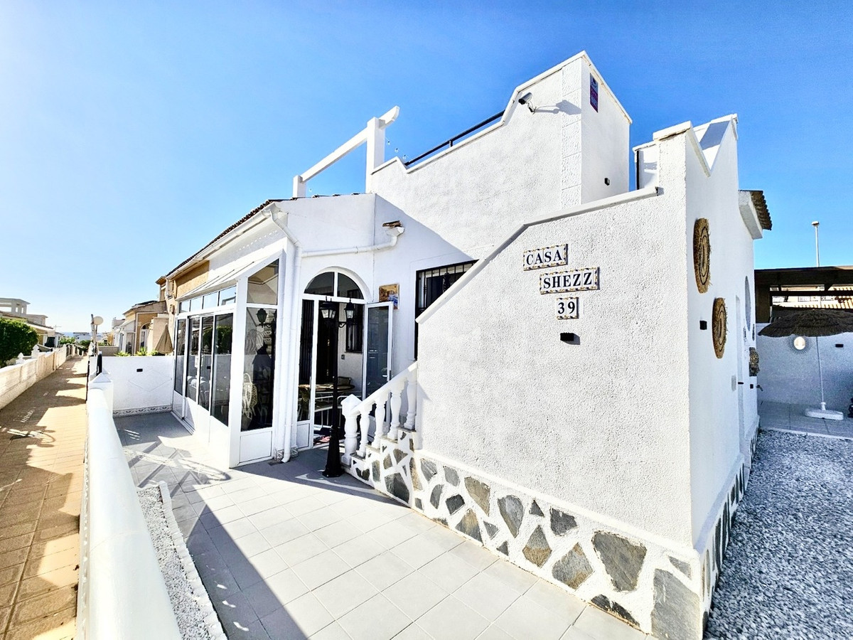 ShowFeedImage House – Townhouse in Orihuela