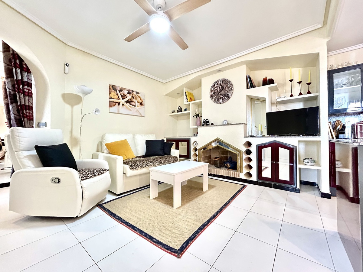 ShowFeedImage Apartment – Middle Floor Apartment in Orihuela
