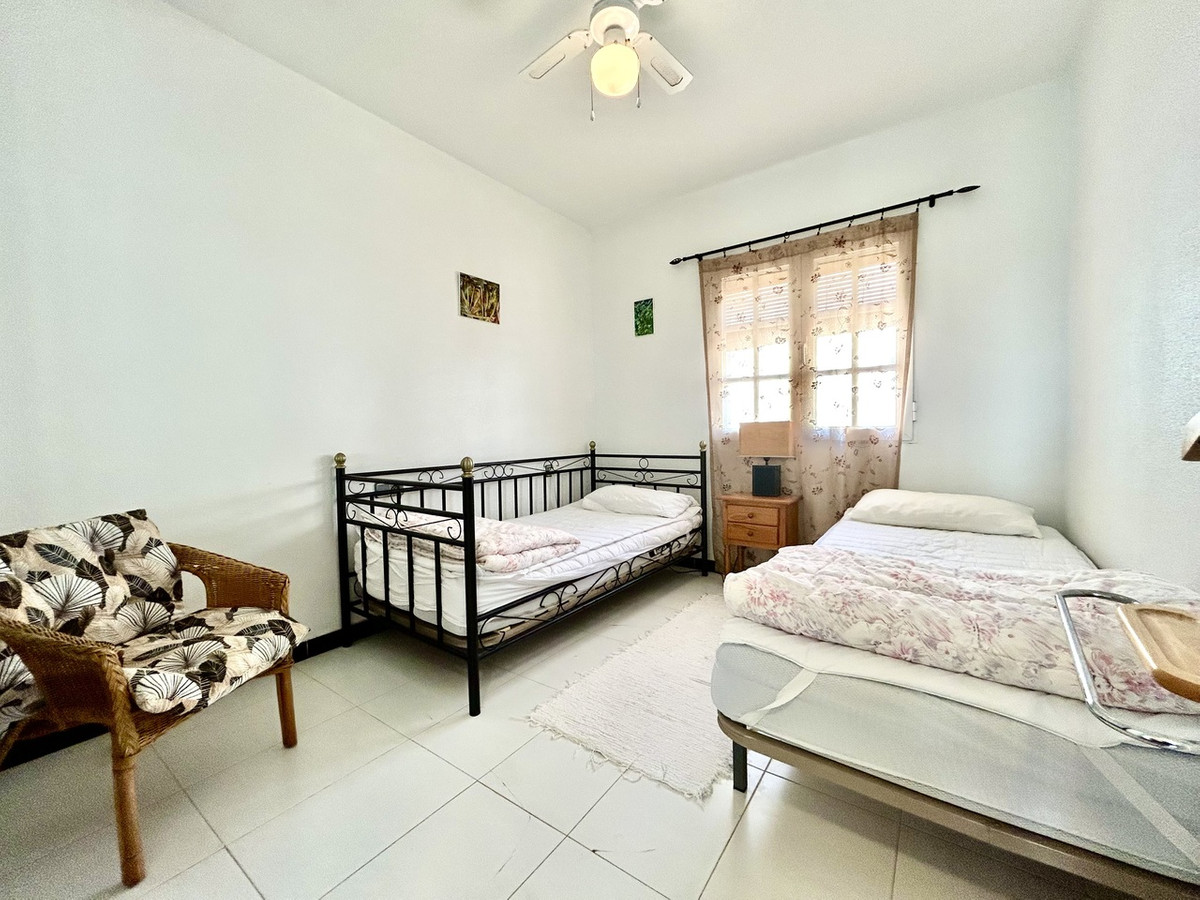 ShowFeedImage Apartment – Middle Floor Apartment in Orihuela