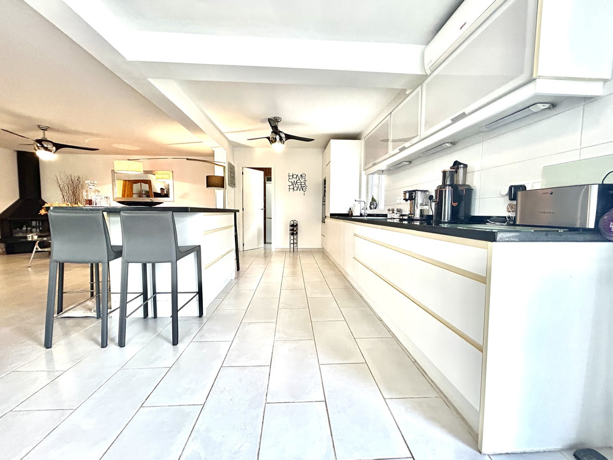 House – Detached Villa in Catral