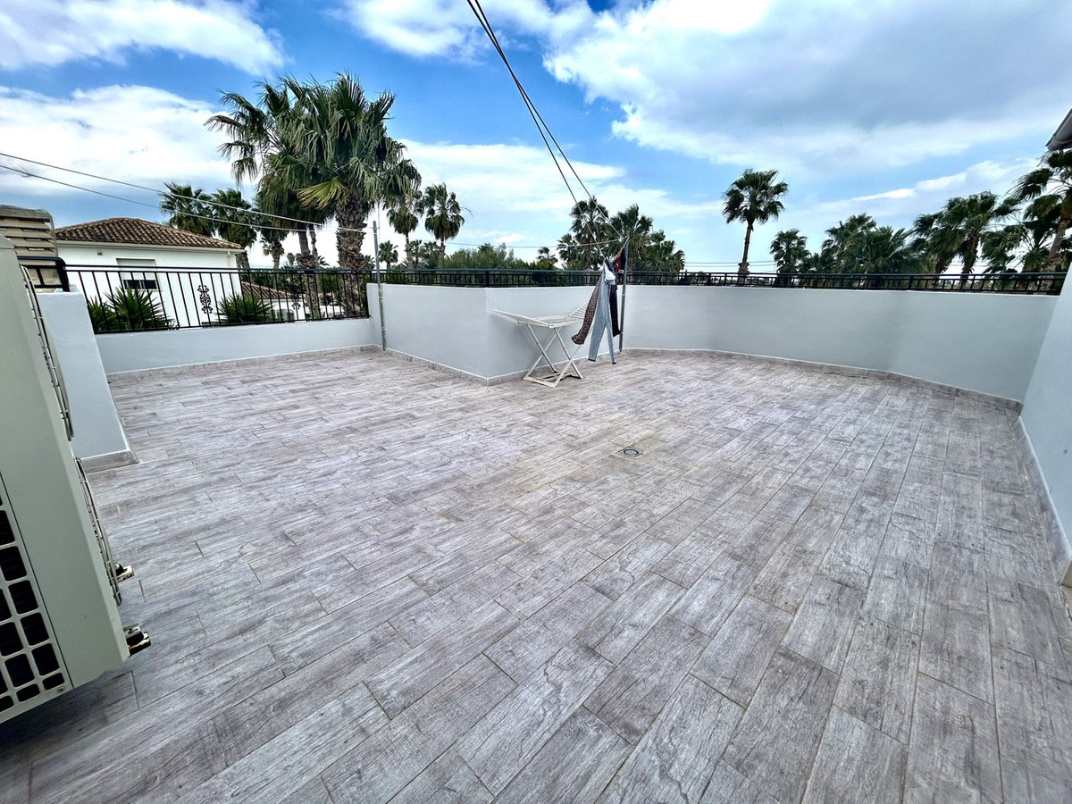 House – Detached Villa in Catral