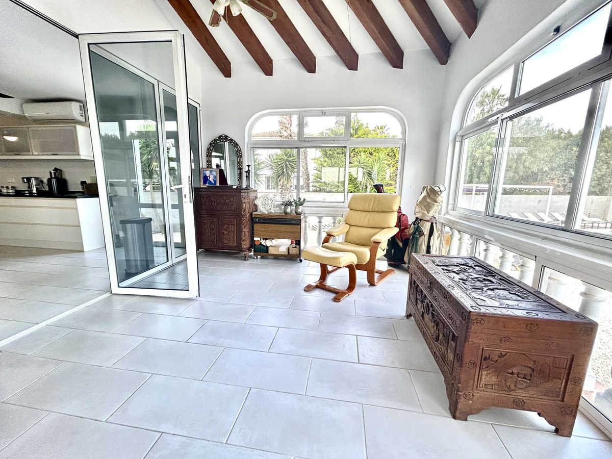 House – Detached Villa in Catral