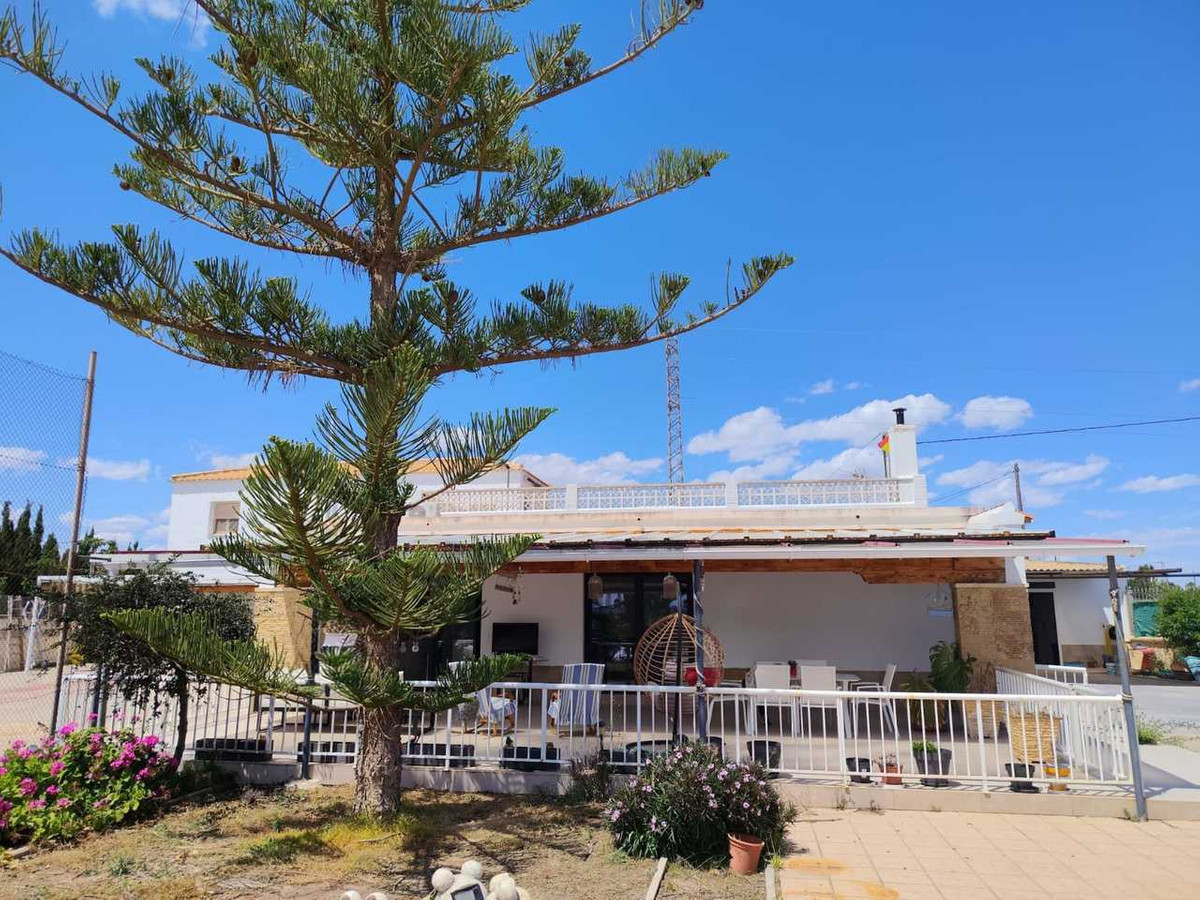 House – Detached Villa in Los Montesinos
