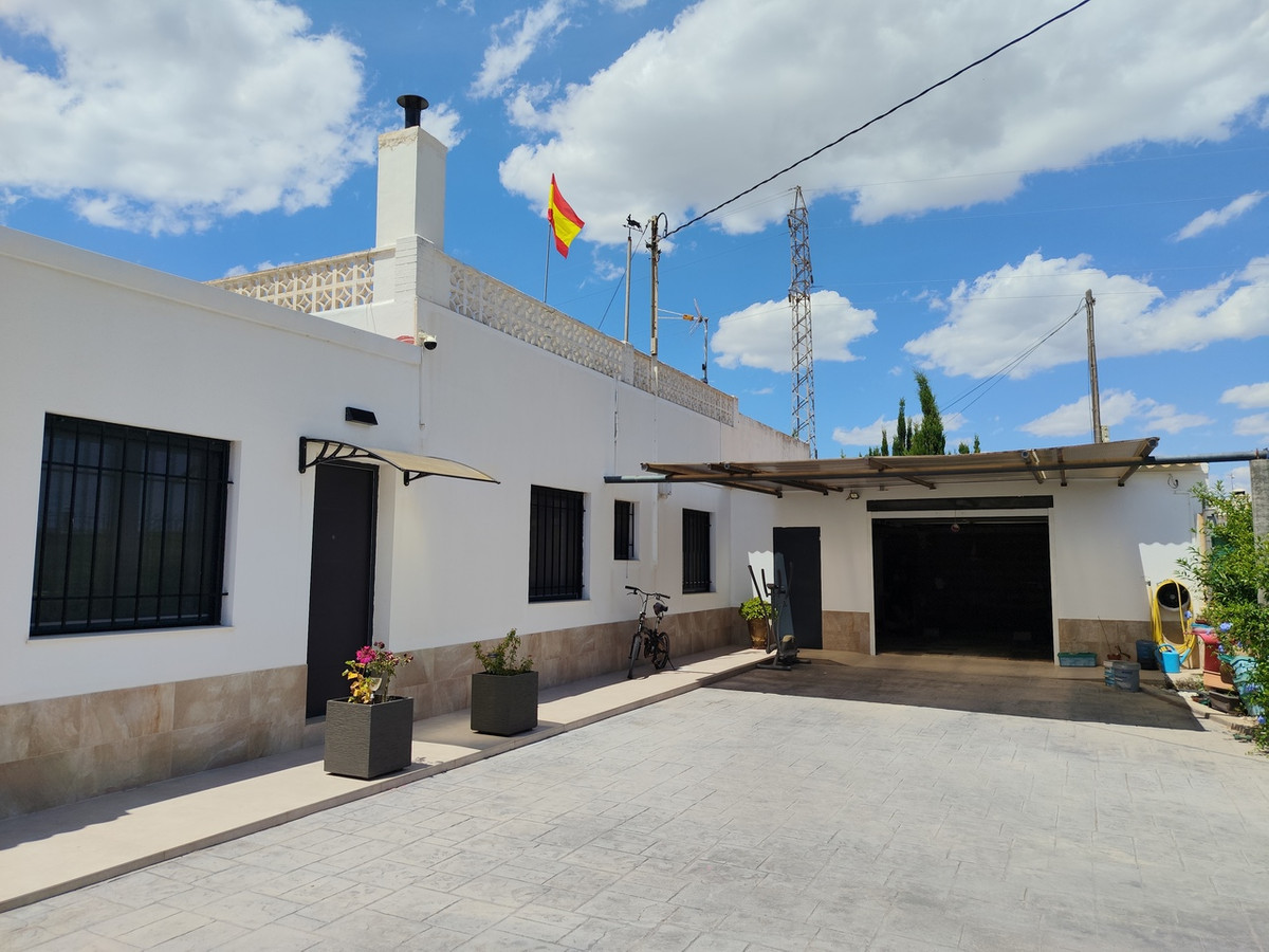 House – Detached Villa in Los Montesinos
