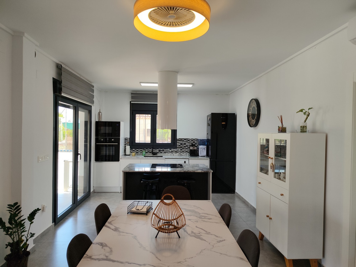 House – Detached Villa in Los Montesinos