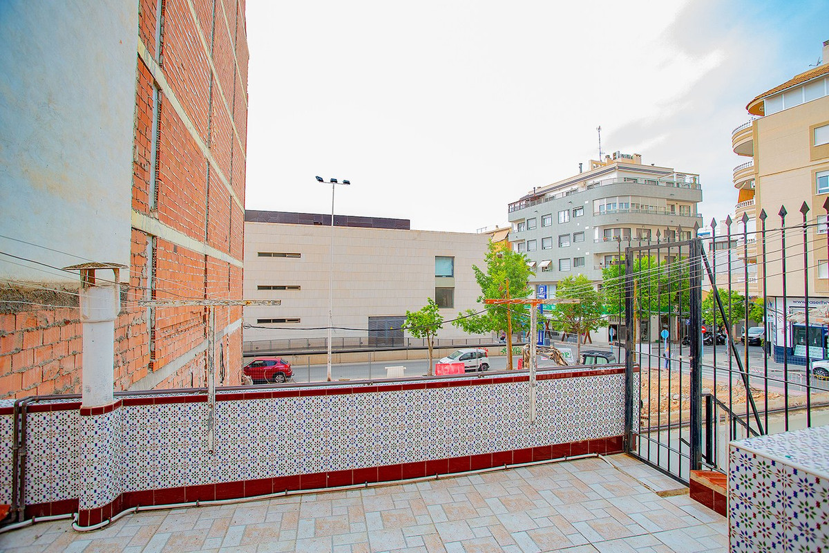 ShowFeedImage Apartment – Middle Floor Apartment in Torrevieja