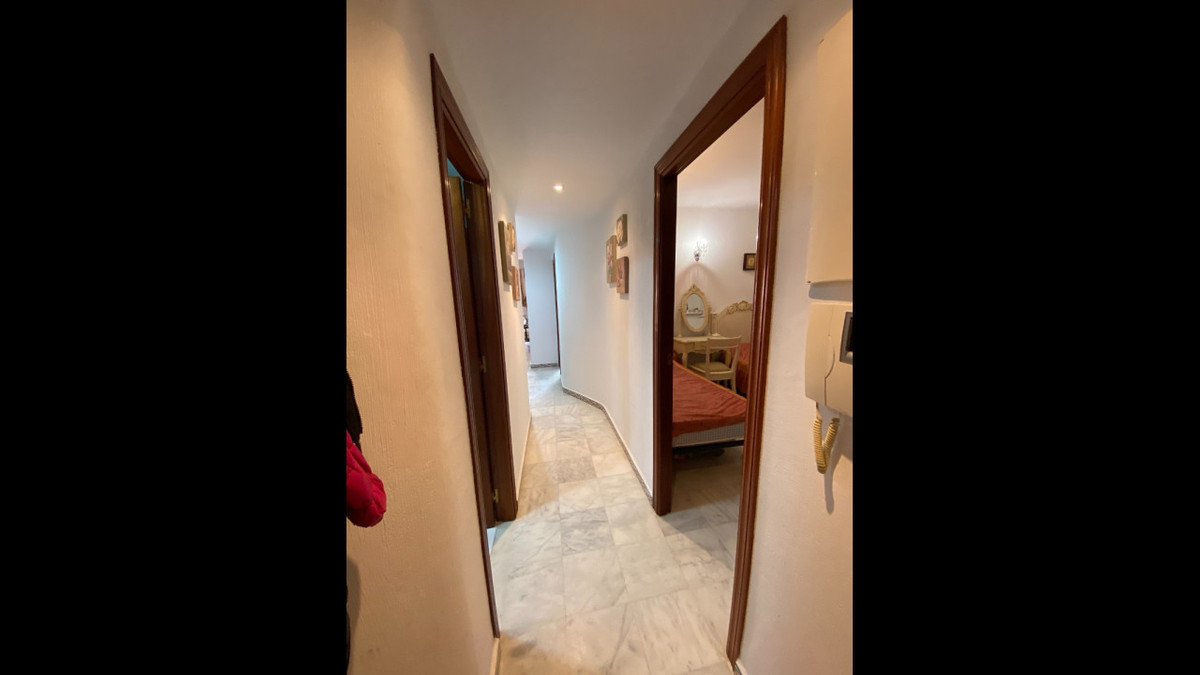 Apartment – Middle Floor Apartment in Torrevieja