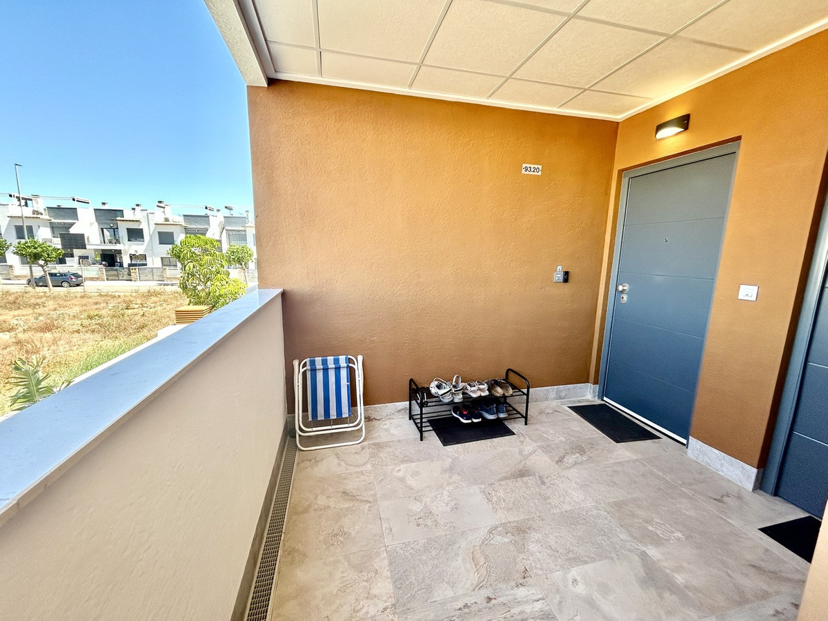 ShowFeedImage Apartment – Middle Floor Apartment in Pilar de la Horadada