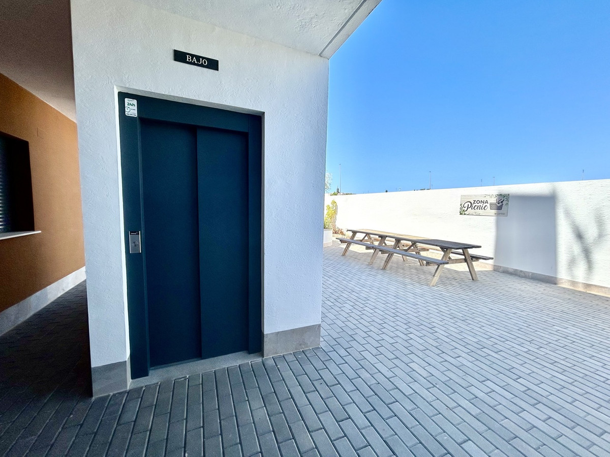 ShowFeedImage Apartment – Middle Floor Apartment in Pilar de la Horadada