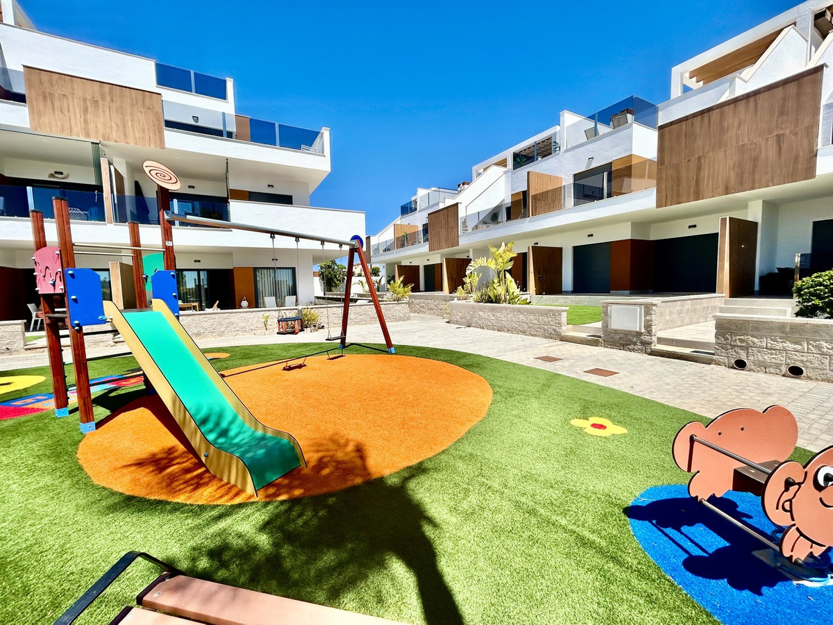 ShowFeedImage Apartment – Middle Floor Apartment in Pilar de la Horadada