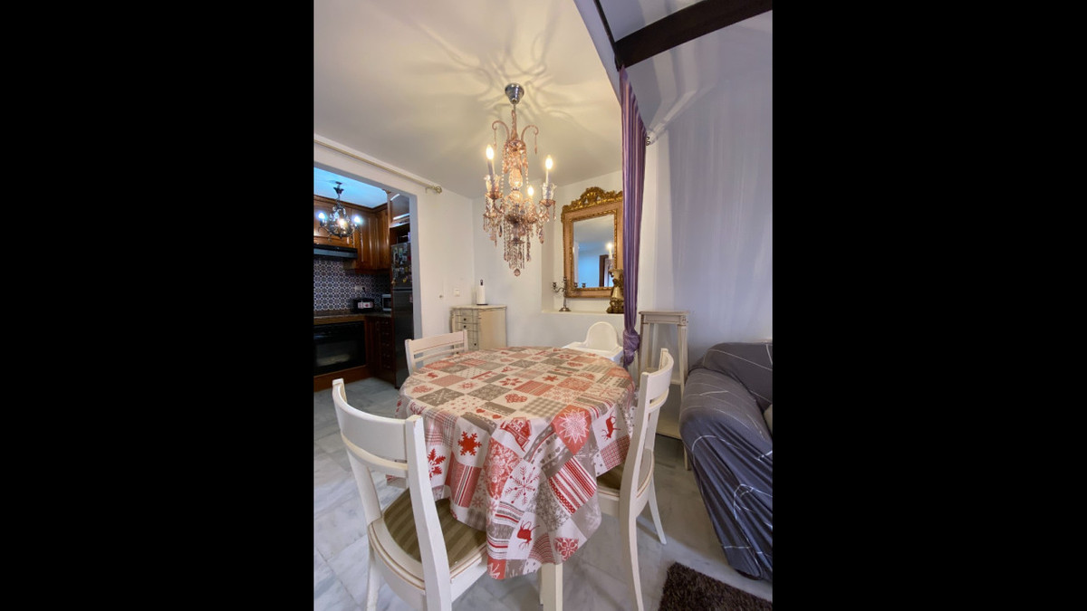 Apartment – Middle Floor Apartment in Torrevieja