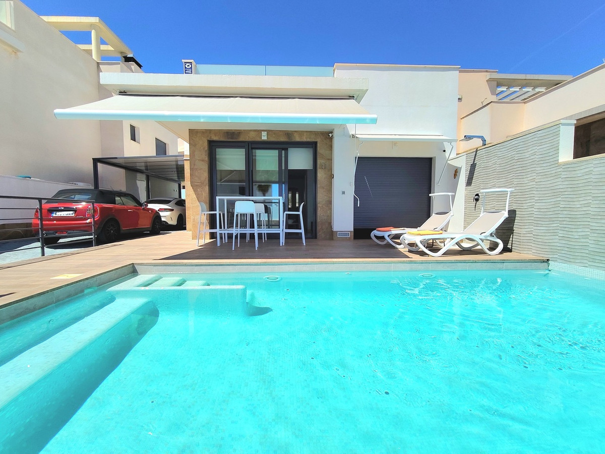 ShowFeedImage House – Detached Villa in San Miguel de Salinas
