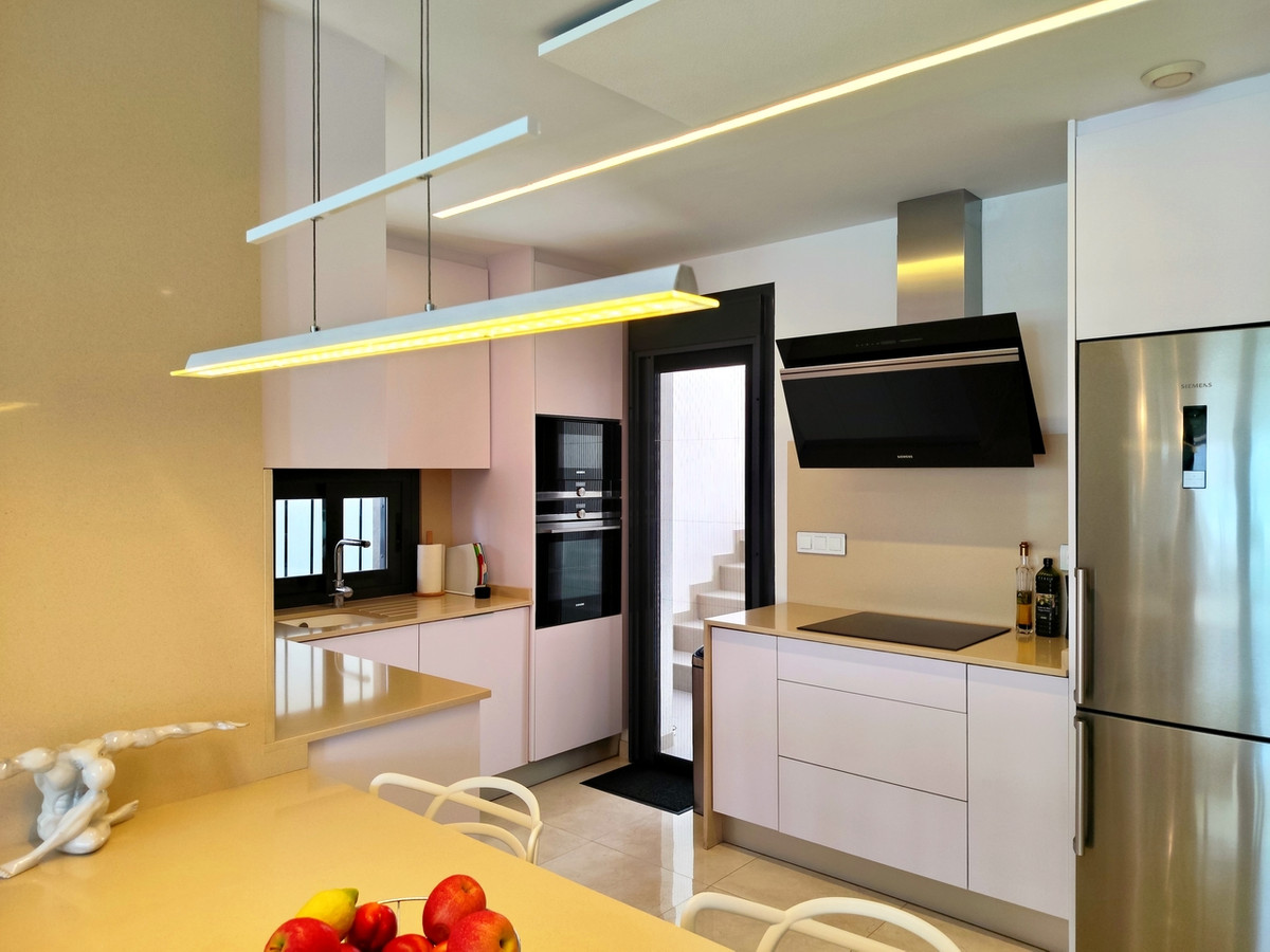 ShowFeedImage House – Detached Villa in San Miguel de Salinas
