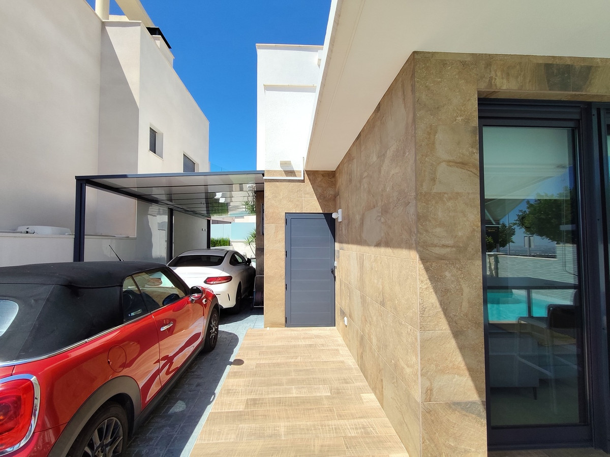 ShowFeedImage House – Detached Villa in San Miguel de Salinas