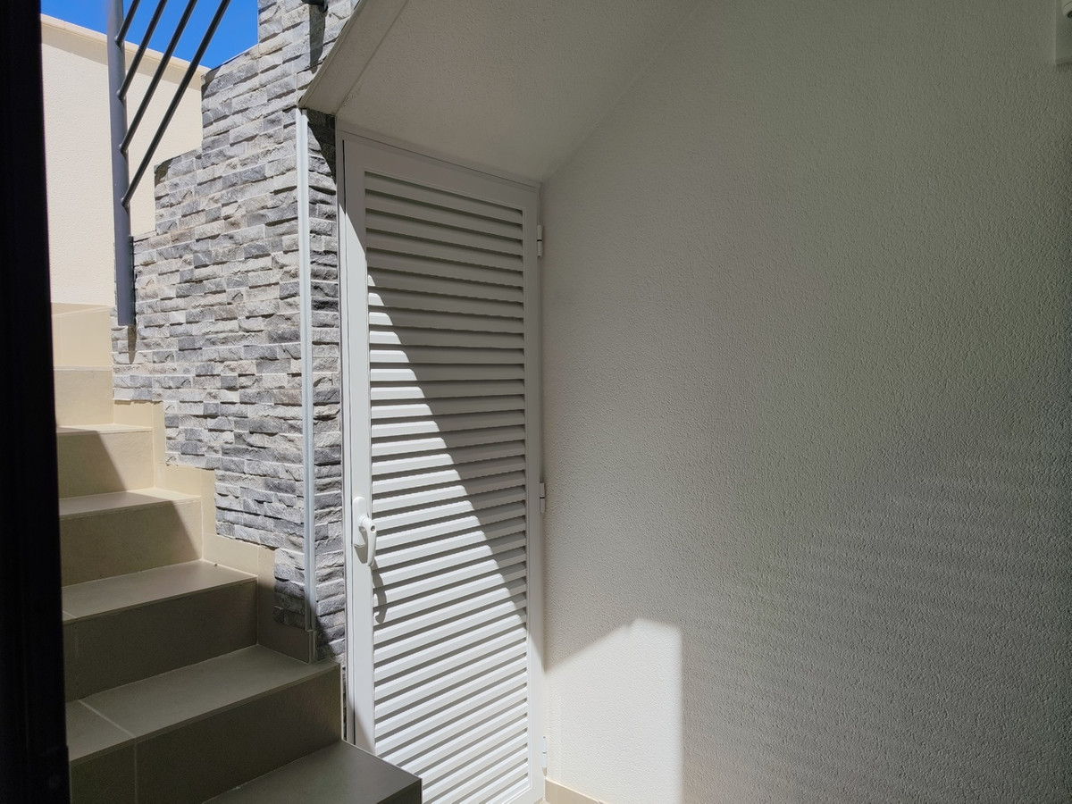 ShowFeedImage House – Detached Villa in San Miguel de Salinas