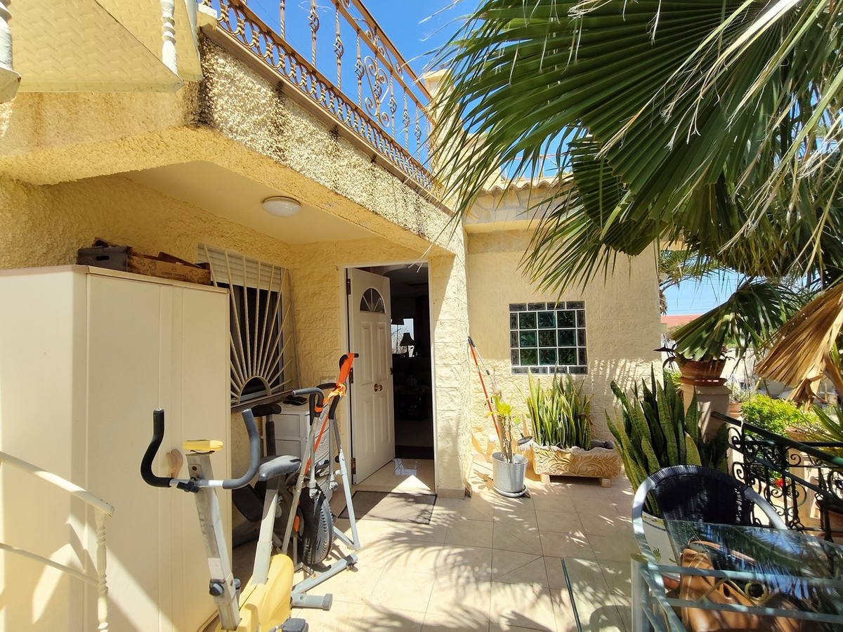 ShowFeedImage House – Detached Villa in Rojales