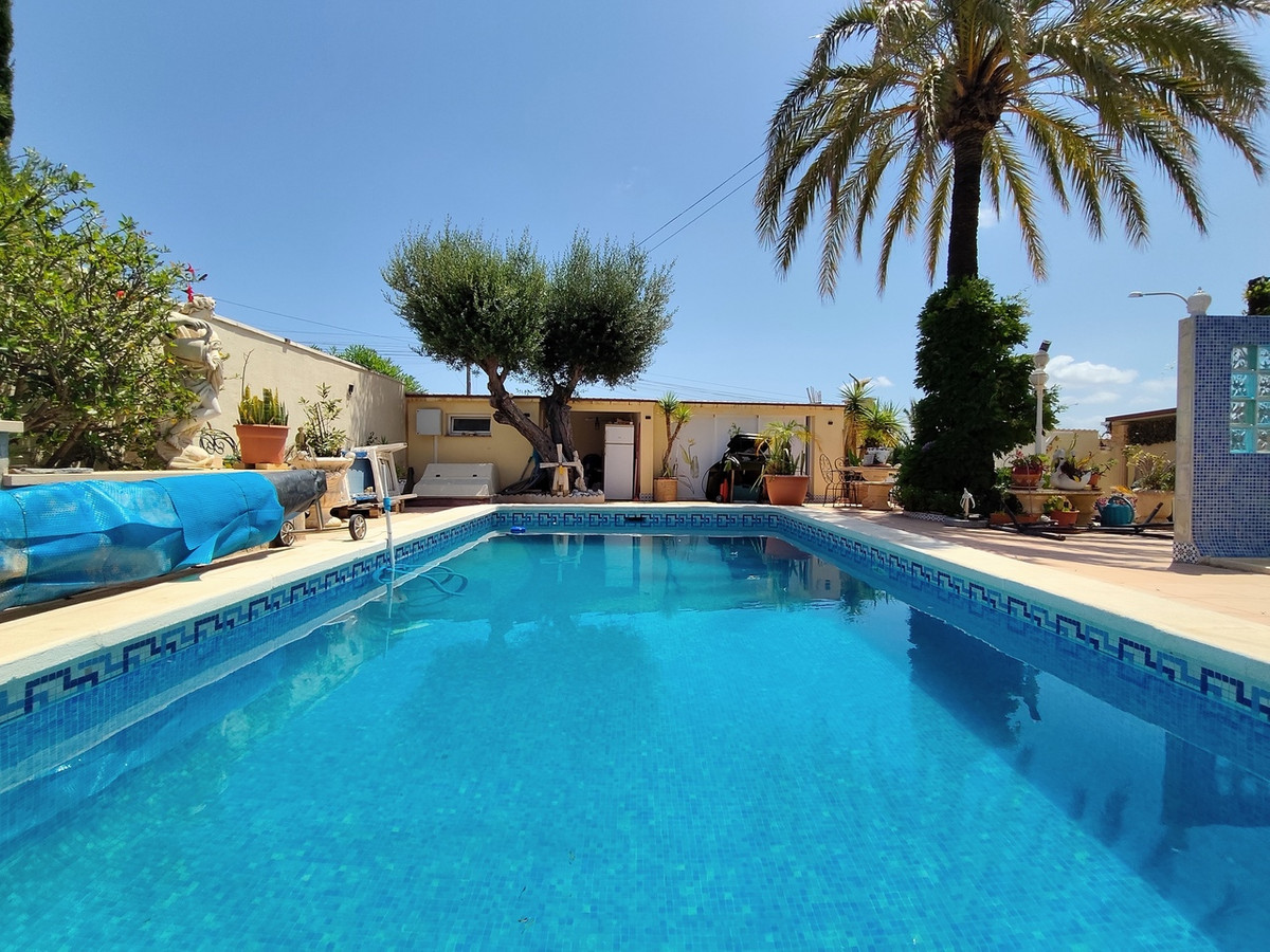 ShowFeedImage House – Detached Villa in Rojales