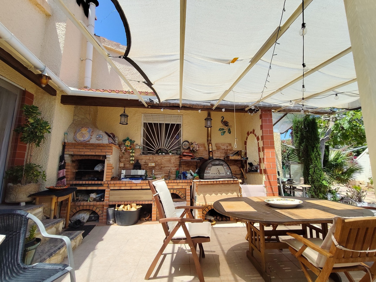 ShowFeedImage House – Detached Villa in Rojales