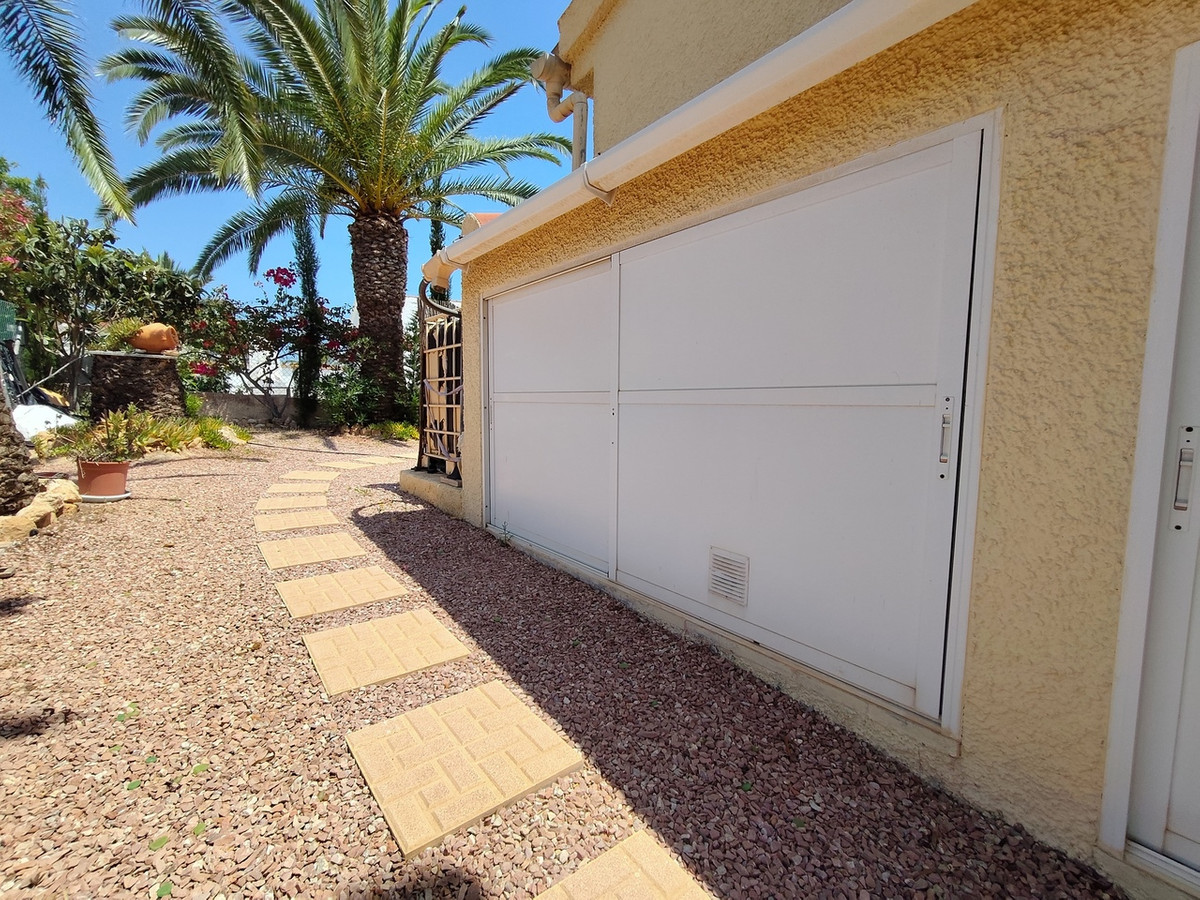ShowFeedImage House – Detached Villa in Rojales