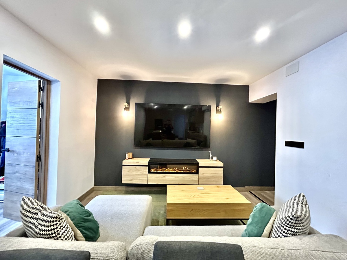 House – Townhouse in San Miguel de Salinas