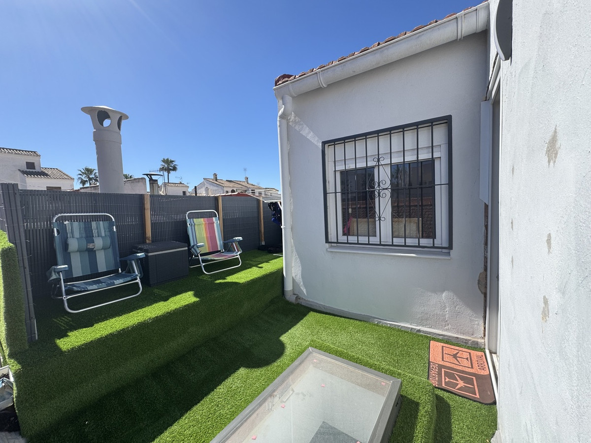House – Townhouse in San Miguel de Salinas