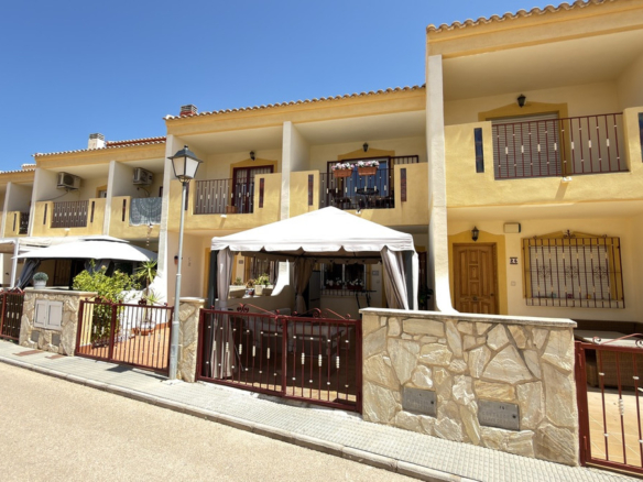 House – Townhouse in Orihuela