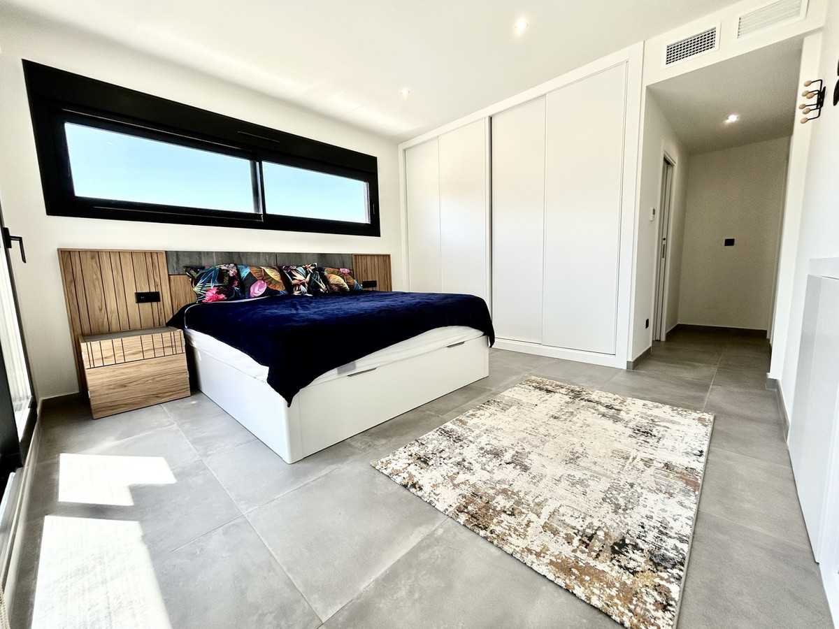 House – Detached Villa in Orihuela