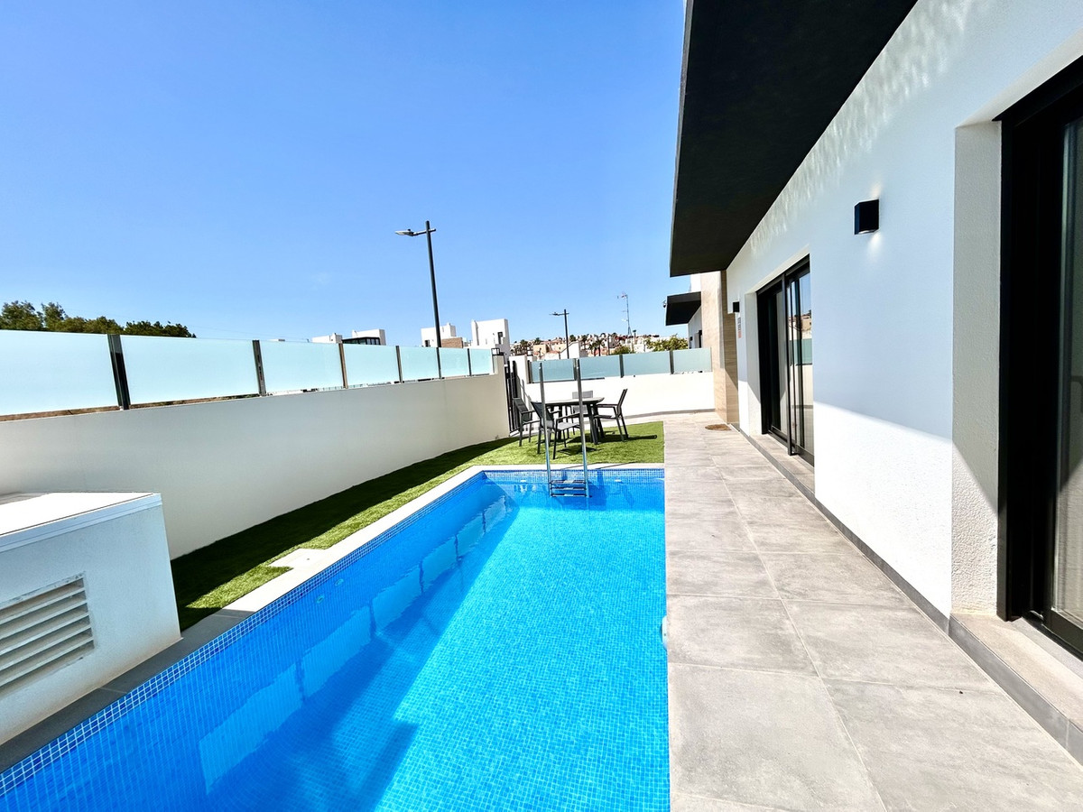 House – Detached Villa in Orihuela