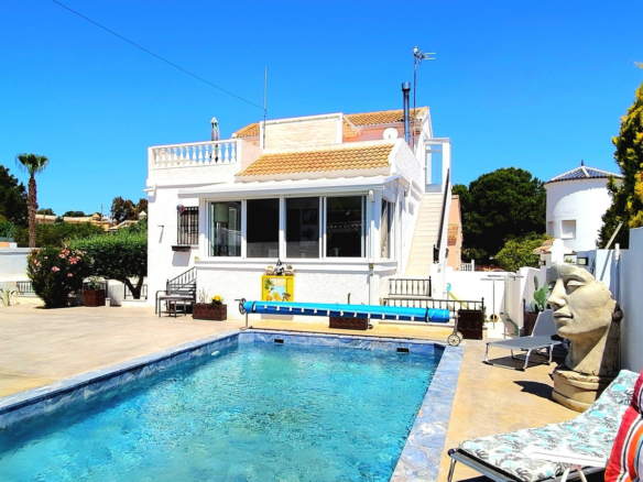 House – Detached Villa in San Miguel de Salinas