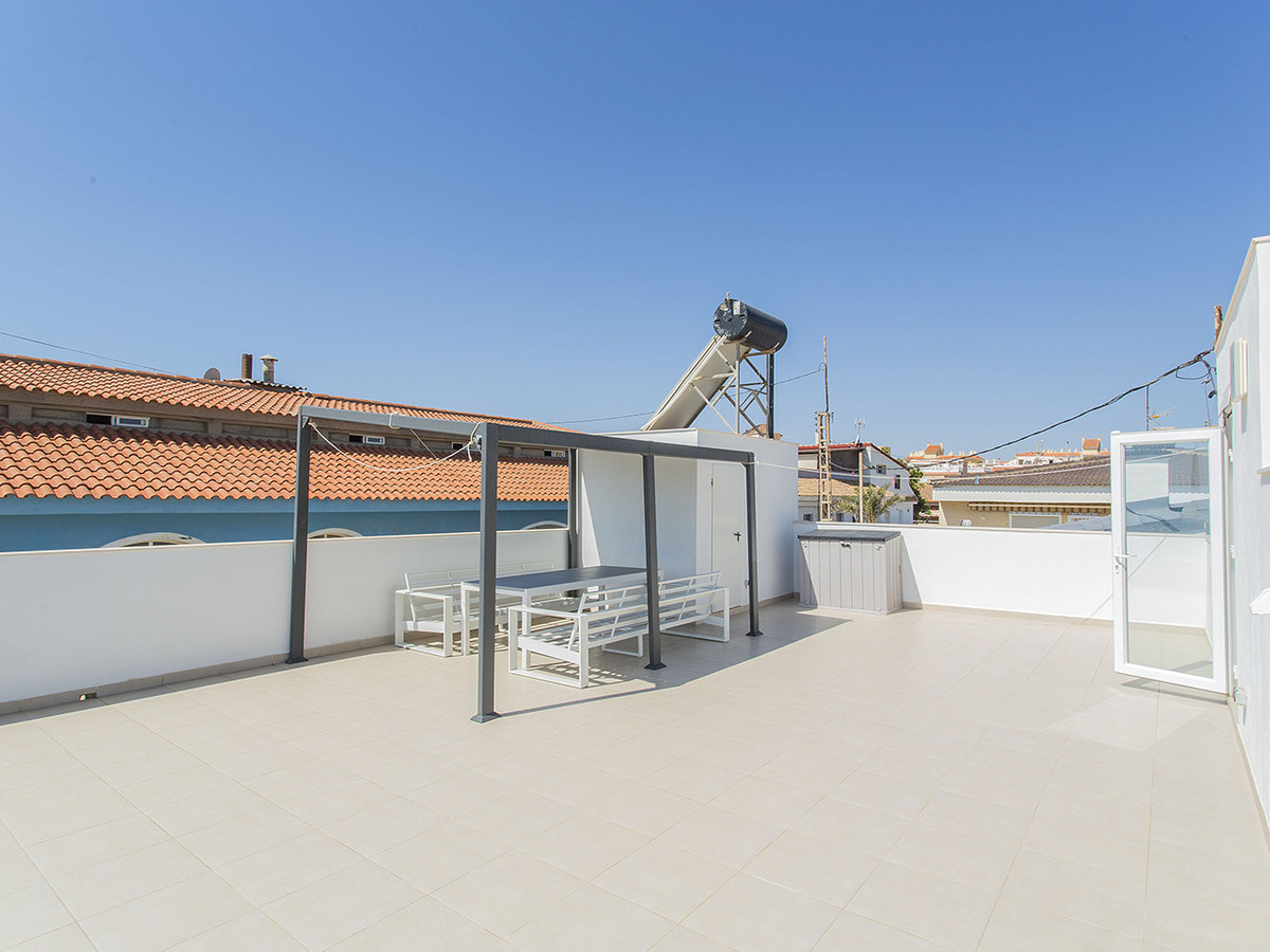 ShowFeedImage House – Detached Villa in Torrevieja