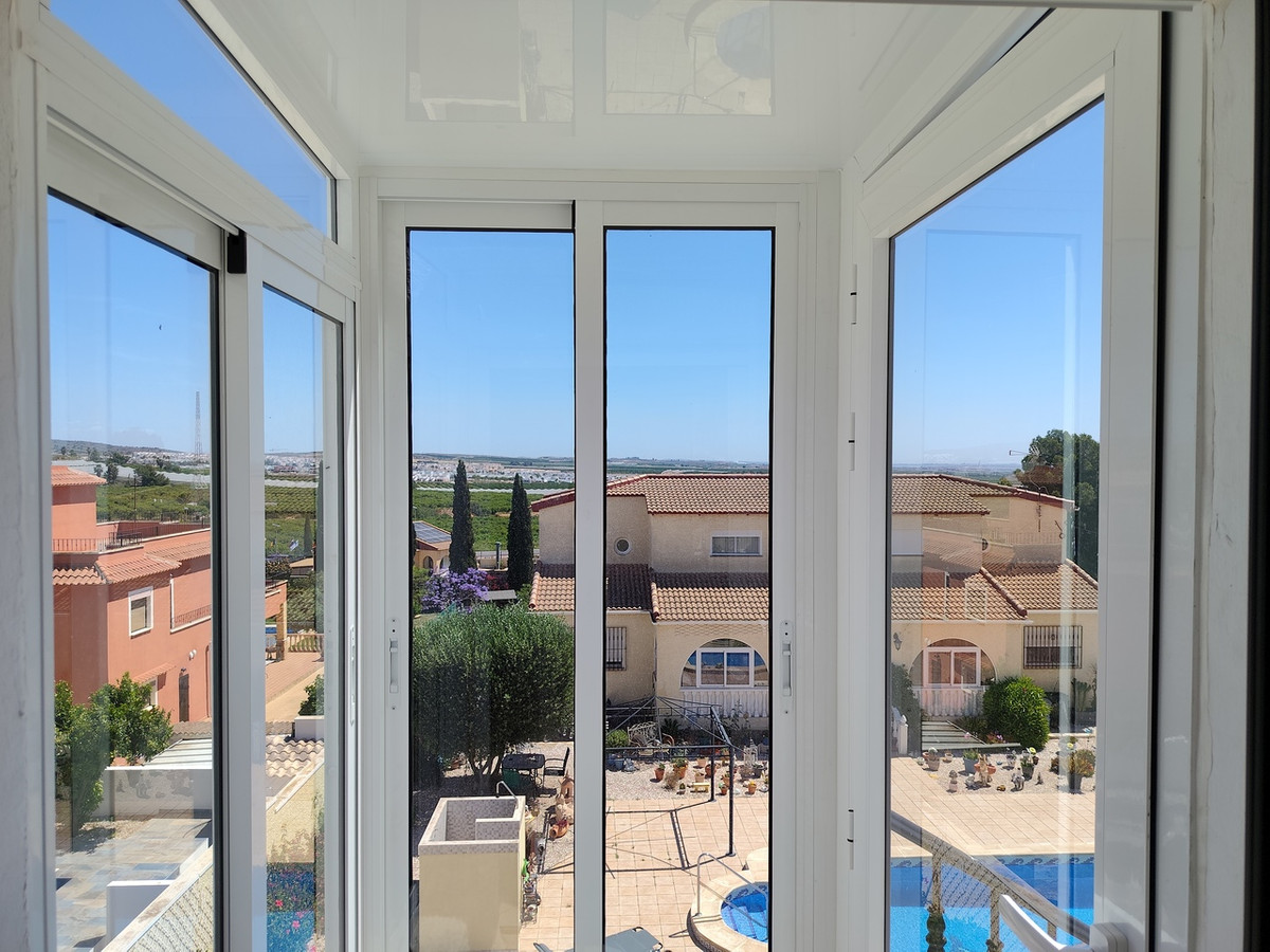 ShowFeedImage House – Detached Villa in Orihuela