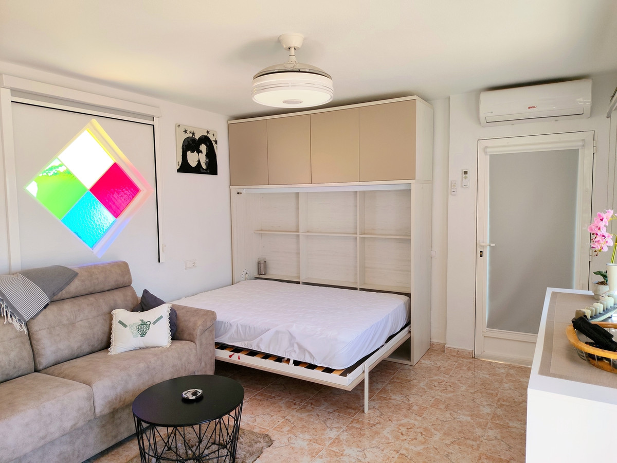 ShowFeedImage House – Detached Villa in Orihuela