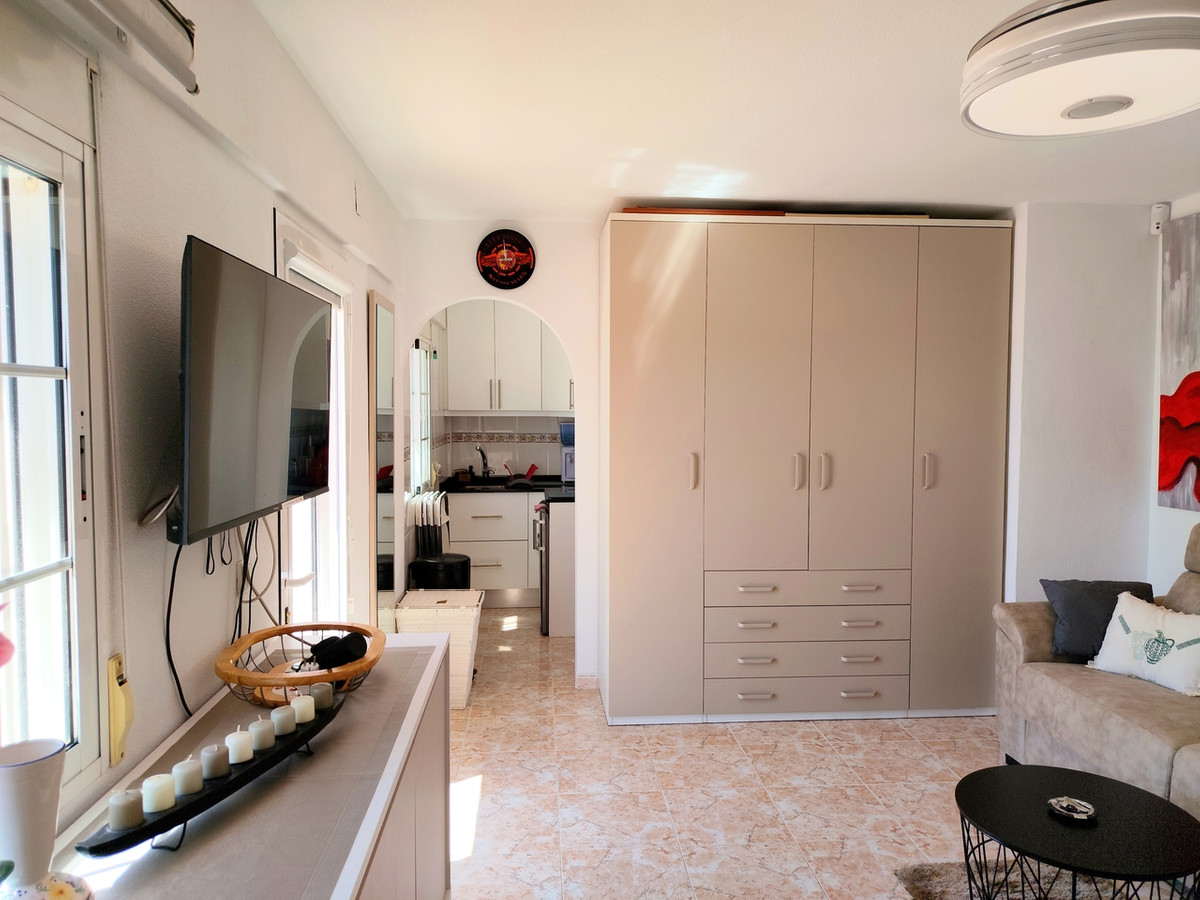 ShowFeedImage House – Detached Villa in Orihuela