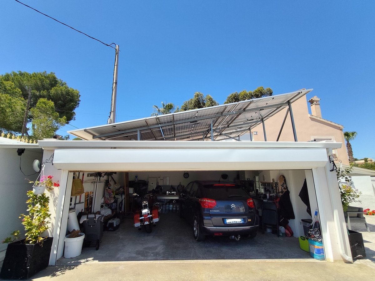 ShowFeedImage House – Detached Villa in Orihuela