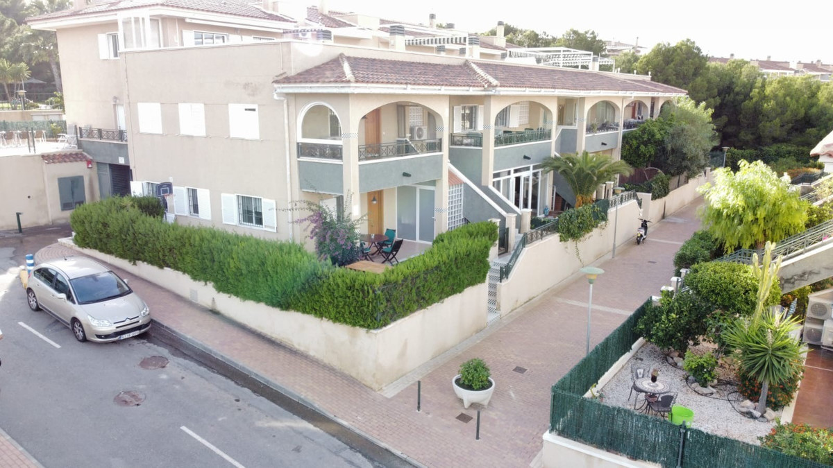 Apartment – Top Floor Apartment in Santa Pola