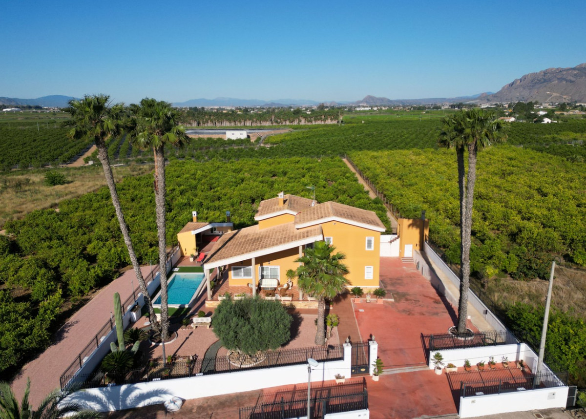 House – Detached Villa in Orihuela
