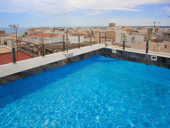 Apartment – Middle Floor Apartment in Torrevieja