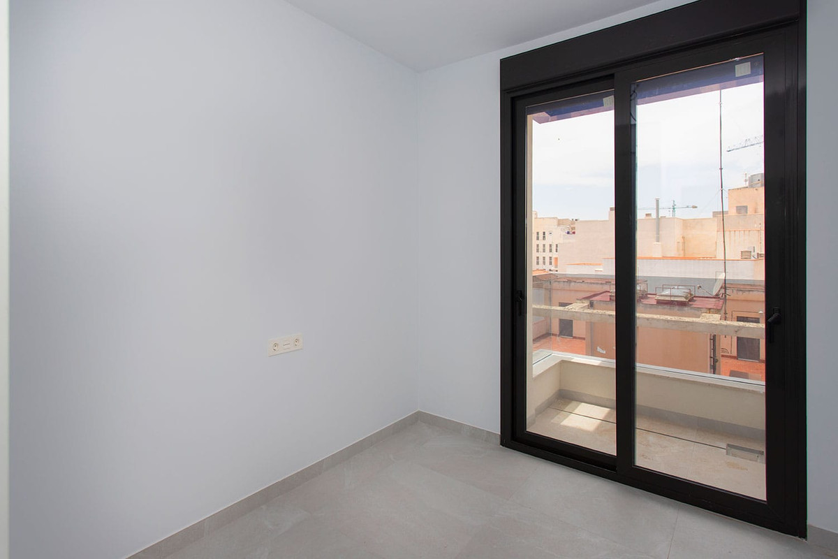 Apartment – Middle Floor Apartment in Torrevieja