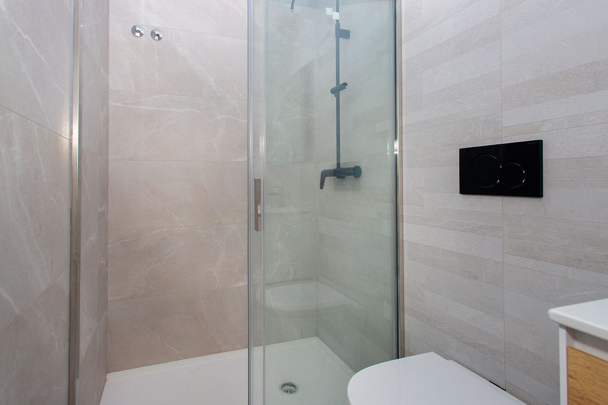 Apartment – Middle Floor Apartment in Torrevieja