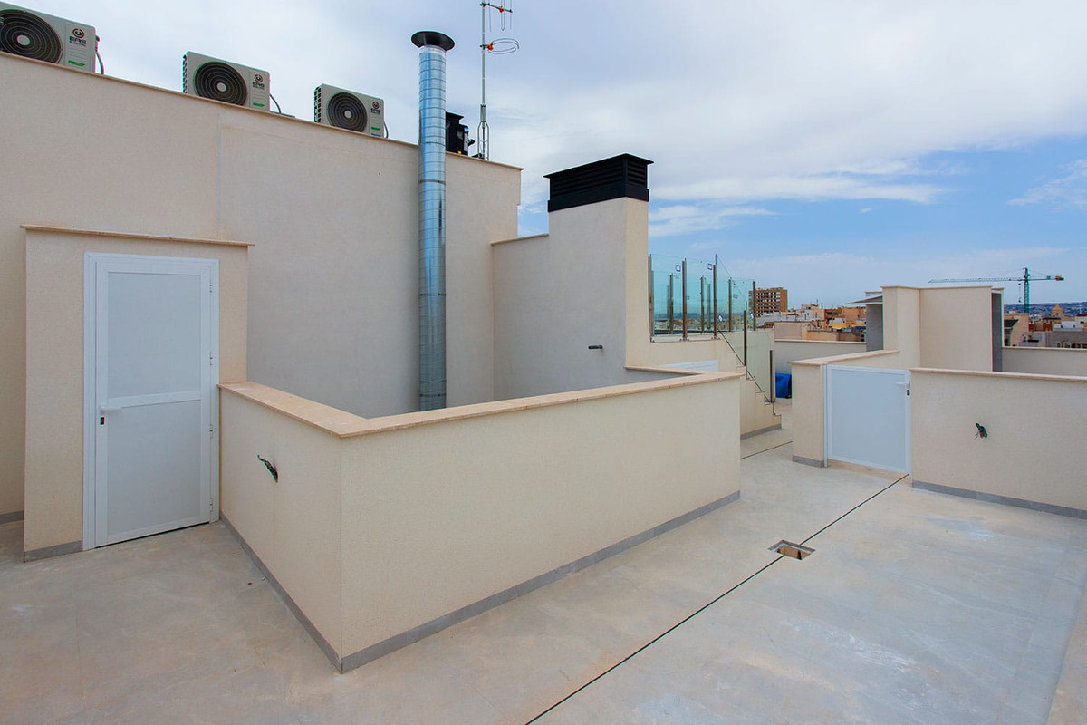 Apartment – Middle Floor Apartment in Torrevieja